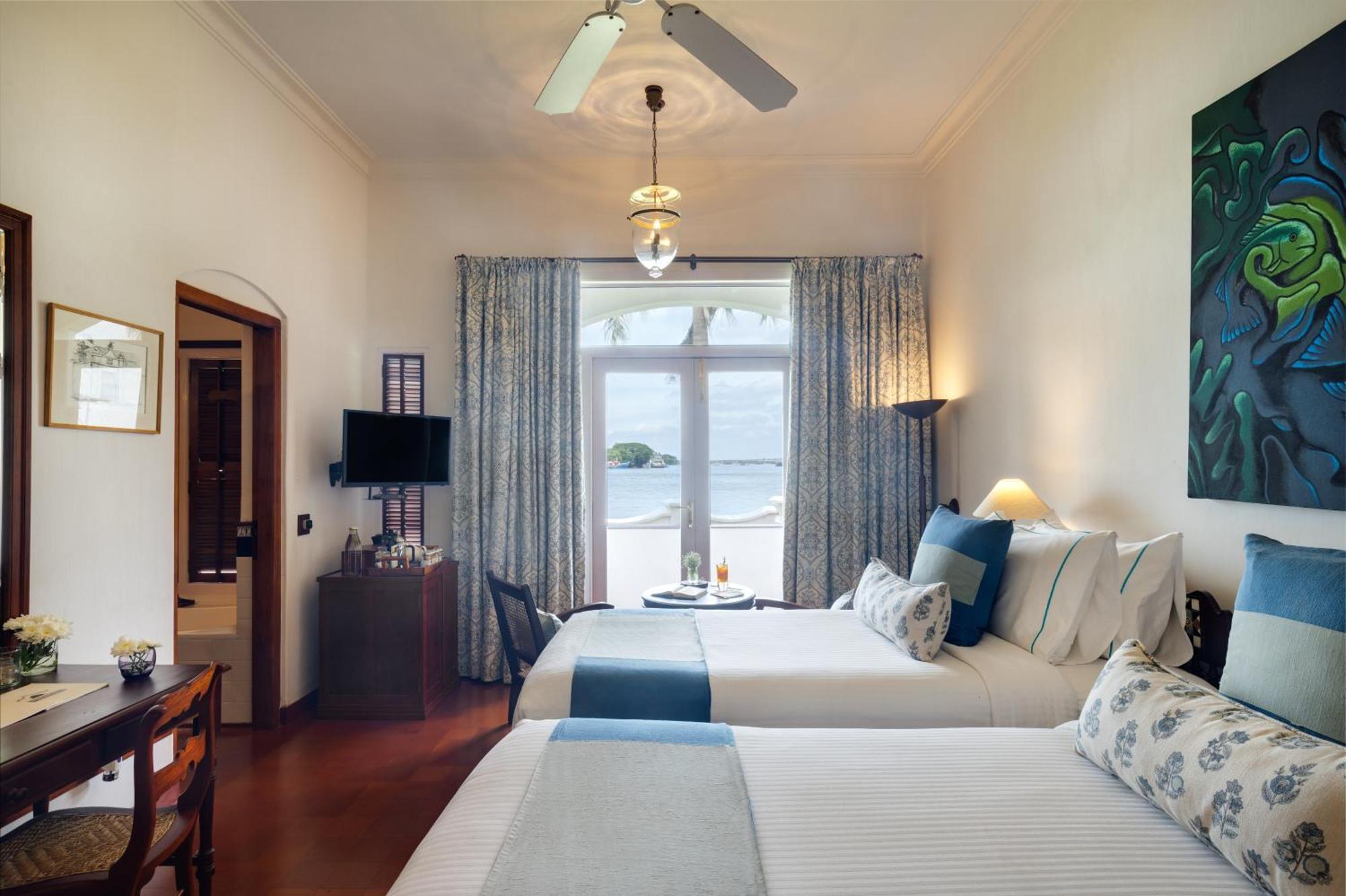 Brunton Boatyard - A Cgh Earth Experience Hotel Kochi Bagian luar foto