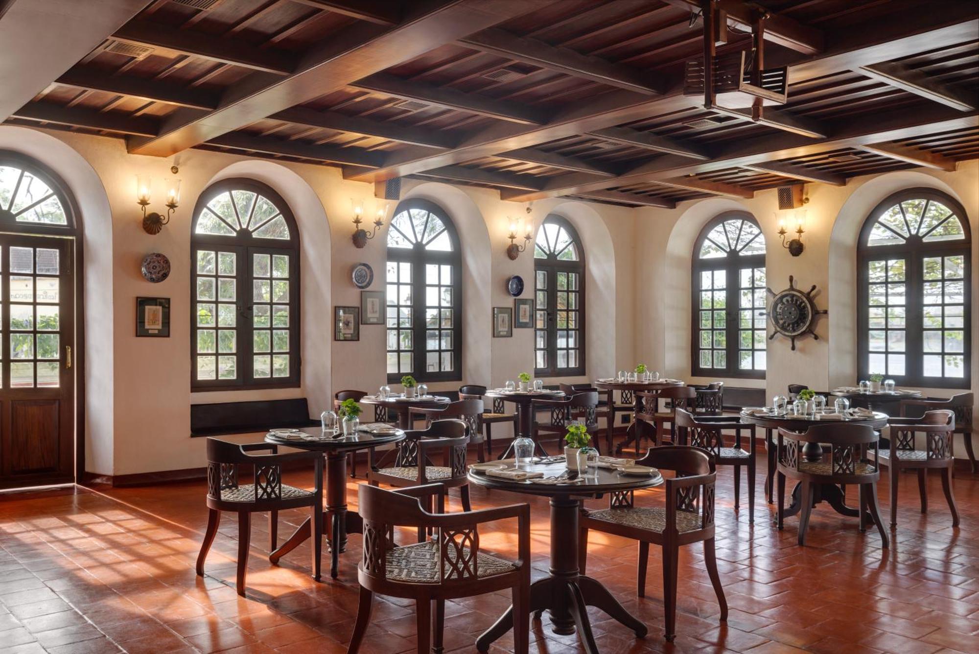 Brunton Boatyard - A Cgh Earth Experience Hotel Kochi Bagian luar foto
